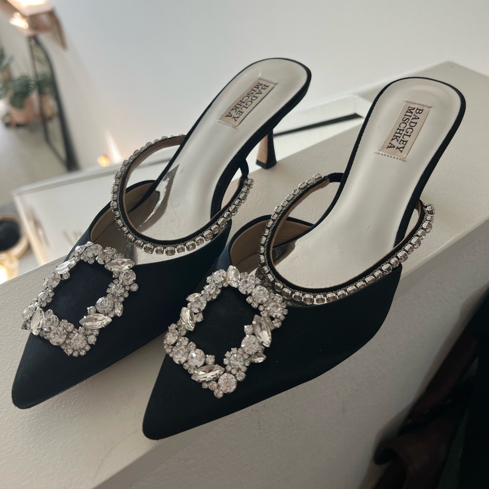 NWT Kitten heel Badgley Mischka